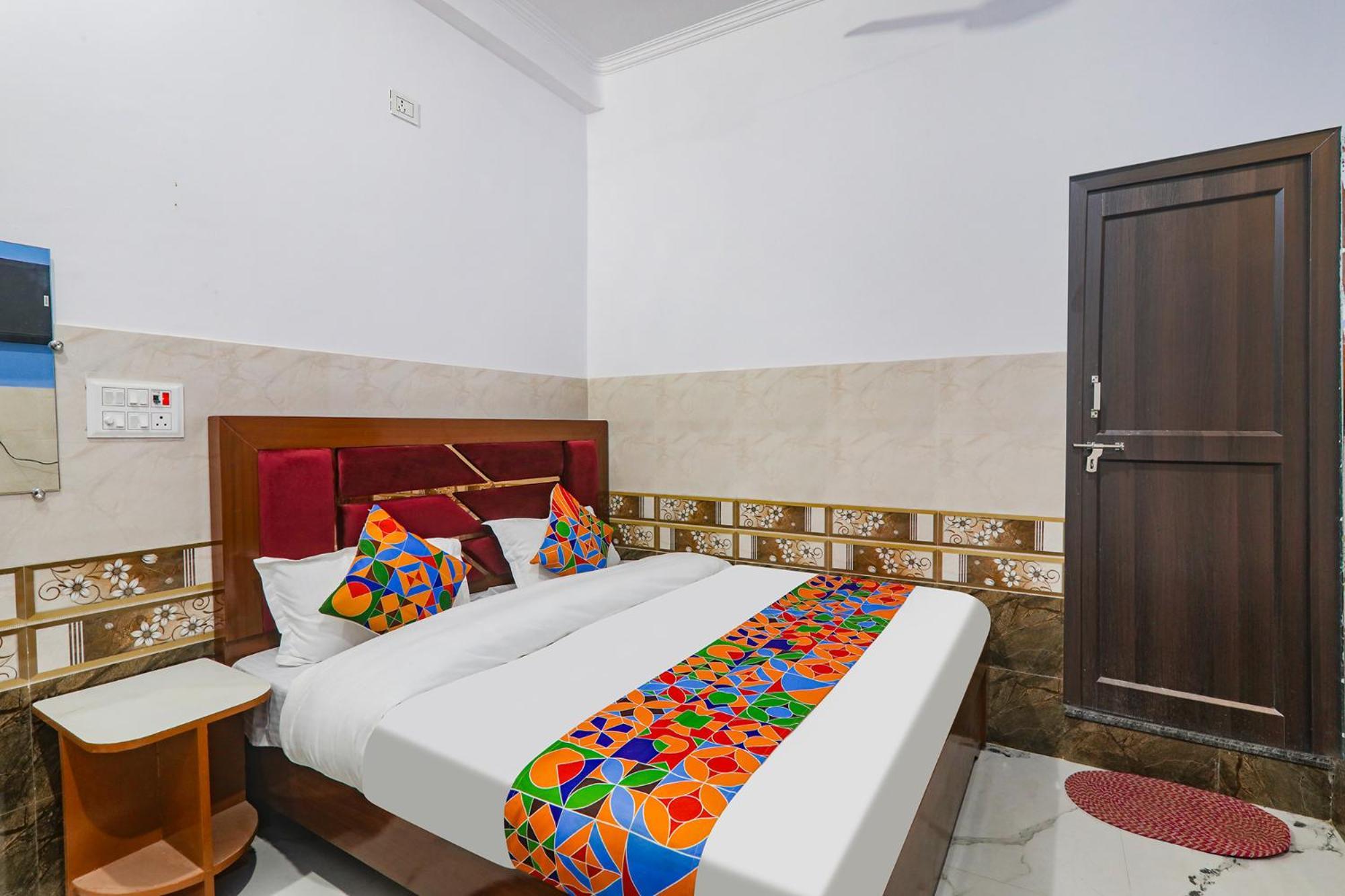 Fabexpress Shree Siya Raman - 500M From Shri Ram Janam Bhumi Hotell Ayodhya Exteriör bild