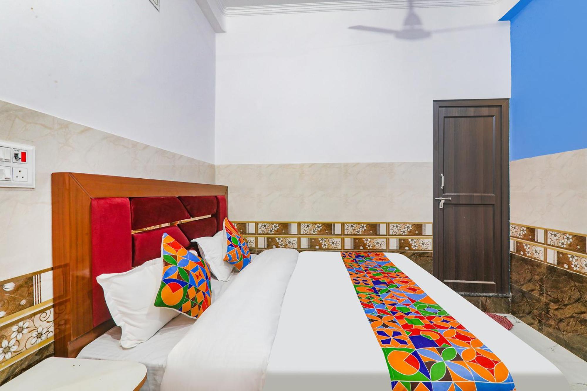 Fabexpress Shree Siya Raman - 500M From Shri Ram Janam Bhumi Hotell Ayodhya Exteriör bild