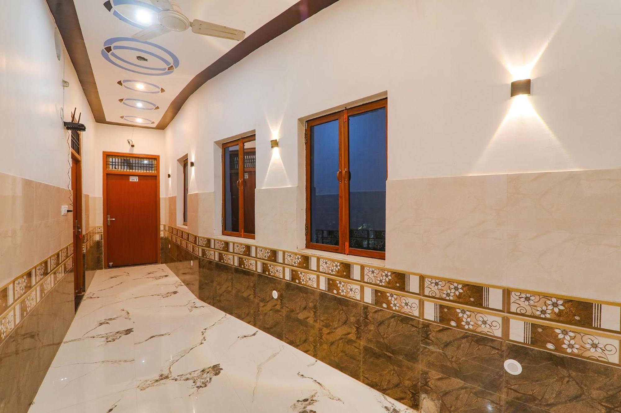 Fabexpress Shree Siya Raman - 500M From Shri Ram Janam Bhumi Hotell Ayodhya Exteriör bild